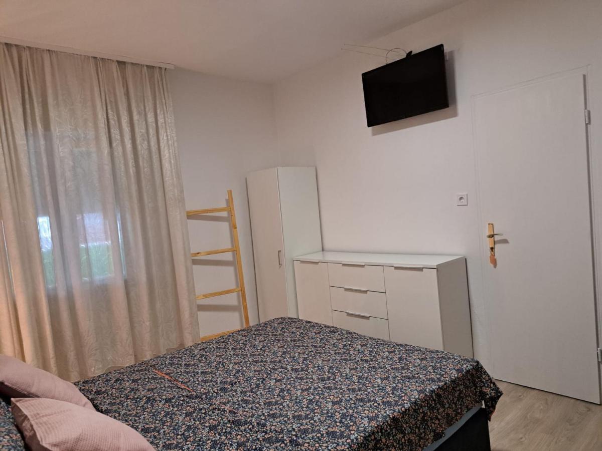 Zefir Apartments Premantura Εξωτερικό φωτογραφία
